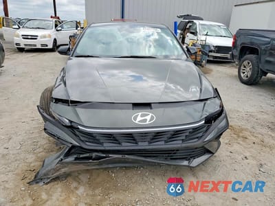 Piąte zdjęcie samochodu w środku: 2025 HYUNDAI ELANTRA SEL SPORT VIN:KMHLM4DG3SU986146 - miniatura