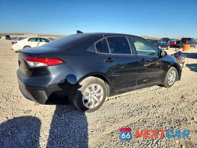 Trzecie zdjęcie samochodu z tyłu: 2021 TOYOTA COROLLA LE VIN:JTDEPMAE4MJ144556 - miniatura