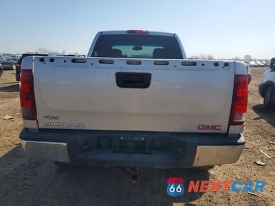 Zdjęcie 6 z 12 samochodu: 2011 GMC SIERRA K1500 SL VIN:1GTR2UEA0BZ254168 - miniatura