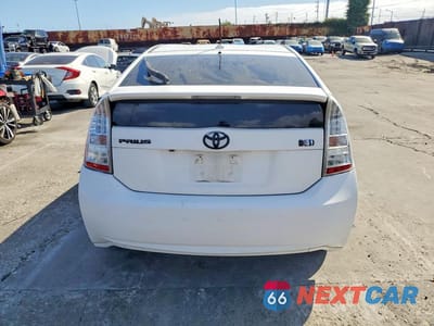 Zdjęcie 6 z 12 samochodu: 2011 TOYOTA PRIUS FIVE VIN:JTDKN3DU7B1408811 - miniatura