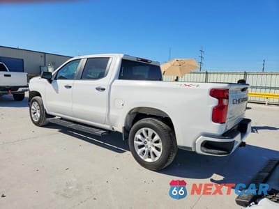 Drugie zdjęcie samochodu z przodu: 2026 CHEVROLET SILVERADO K1500 CUSTOM VIN:1GCPKBEK9TZ198270 - miniatura