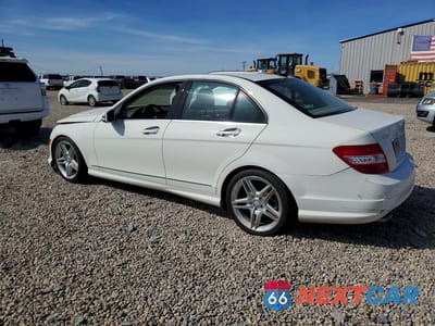Drugie zdjęcie samochodu z przodu: 2011 MERCEDES-BENZ C 300 VIN:WDDGF5EB5BR151280 - miniatura