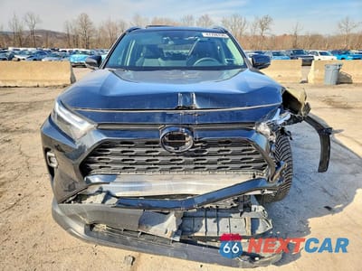 Piąte zdjęcie samochodu w środku: 2022 TOYOTA RAV4 XLE PREMIUM VIN:2T3A1RFV6NC321067 - miniatura