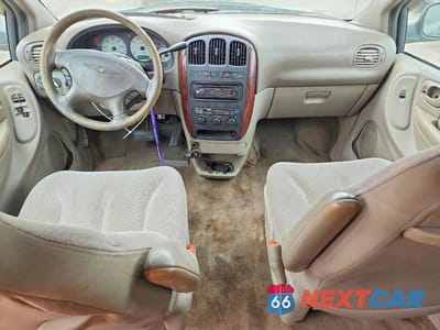 Zdjęcie 8 z 12 samochodu: 2003 CHRYSLER TOWN & COUNTRY LX VIN:2C4GP44323R264563 - miniatura