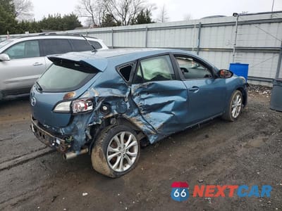 Trzecie zdjęcie samochodu z tyłu: 2011 MAZDA 3 S VIN:JM1BL1K69B1463971 - miniatura