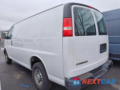 Drugie zdjęcie samochodu z przodu: 2020 CHEVROLET EXPRESS G2500 VIN:1GCWGAFP0L1154299 - miniatura
