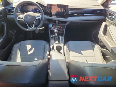 Zdjęcie 8 z 12 samochodu: 2025 VOLKSWAGEN JETTA SE VIN:3VW7X7BU4SM072285 - miniatura