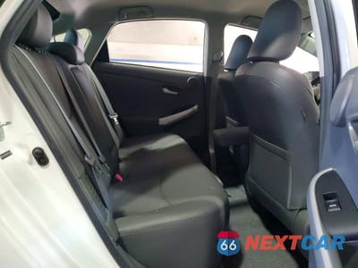 Zdjęcie 10 z 13 samochodu: 2010 TOYOTA PRIUS C HYB VIN:JTDKN3DU0A0035308 - miniatura