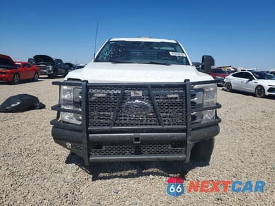 Piąte zdjęcie samochodu w środku: 2023 FORD F250 SUPER DUTY VIN:1FT8W2BT9PEC17158 - miniatura