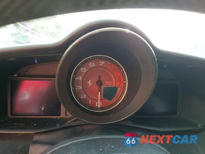 Zdjęcie 9 z 12 samochodu: 2016 FERRARI 488 GTB VIN:ZFF79ALA5G0217425 - miniatura