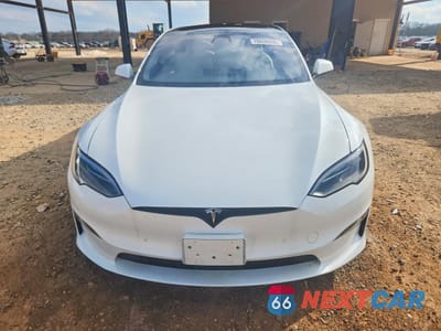 Piąte zdjęcie samochodu w środku: 2022 TESLA MODEL S VIN:5YJSA1E50NF486253 - miniatura
