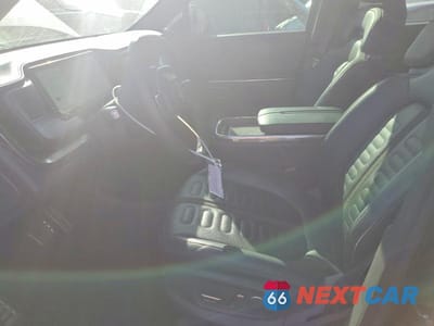 Zdjęcie 7 z 11 samochodu: 2022 RIVIAN R1T LAUNCH EDITION VIN:7FCTGAAL1NN009723 - miniatura