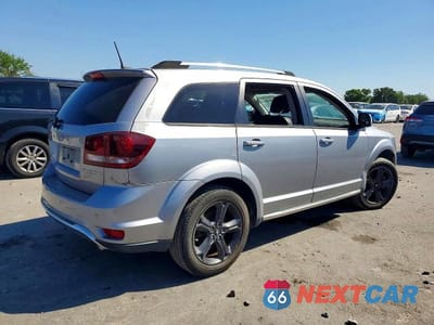 Trzecie zdjęcie samochodu z tyłu: 2018 DODGE JOURNEY CROSSROAD VIN:3C4PDCGG7JT499049 - miniatura