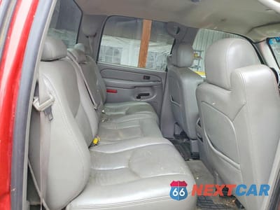 Zdjęcie 10 z 12 samochodu: 2005 CHEVROLET SILVERADO K2500 HEAVY DUTY VIN:1GCHK23245F871395 - miniatura