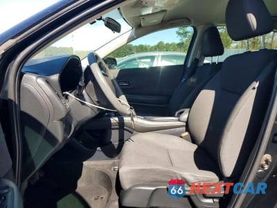 Zdjęcie 7 z 12 samochodu: 2019 HONDA HR-V LX VIN:3CZRU5H38KG706519 - miniatura