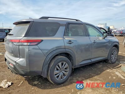 Trzecie zdjęcie samochodu z tyłu: 2025 NISSAN PATHFINDER SV VIN:5N1DR3BDXSC296618 - miniatura
