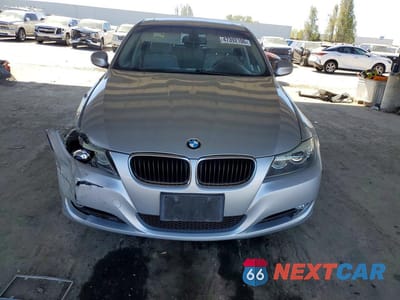 Piąte zdjęcie samochodu w środku: 2009 BMW 328 I SULEV VIN:WBAPH57549NL77420 - miniatura