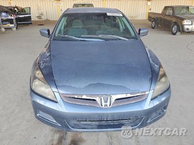 Piąte zdjęcie samochodu w środku: 2006 HONDA ACCORD SE VIN:1HGCM56396A152816 - miniatura