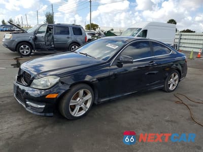 2013 MERCEDES-BENZ C 250 WDDGJ4HB1DG030295 - główne zdjęcie licytacji z USA - miniatura