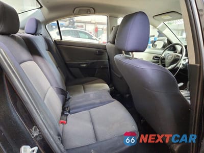 Zdjęcie 10 z 11 samochodu: 2005 MAZDA 3 I VIN:JM1BK12F451326959 - miniatura