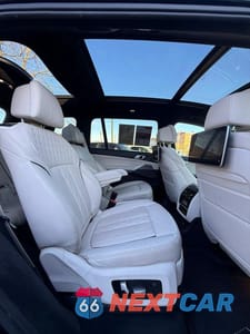 Zdjęcie 14 z 15 samochodu: 2019 BMW X7 XDRIVE50I VIN:5UXCX4C54KLB39719 - miniatura