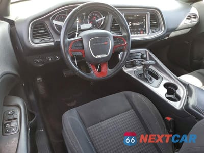 Zdjęcie 8 z 12 samochodu: 2019 DODGE CHALLENGER SXT VIN:2C3CDZAG8KH541608 - miniatura