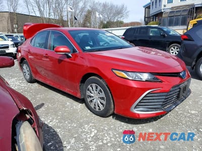 Czwarte zdjęcie samochodu z boku: 2023 TOYOTA CAMRY HYBRID LE VIN:4T1C31AK1PU046994 - miniatura