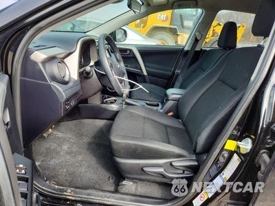 Zdjęcie 7 z 12 samochodu: 2017 TOYOTA RAV4 LE VIN:2T3BFREV2HW645658 - miniatura