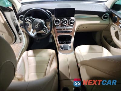 Zdjęcie 8 z 13 samochodu: 2022 MERCEDES-BENZ GLC 300 4MATIC VIN:W1N0G8EB6NG103838 - miniatura