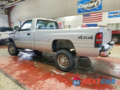 Drugie zdjęcie samochodu z przodu: 2001 DODGE RAM 2500 VIN:3B7KF26Z01M584911 - miniatura