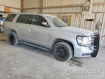 Czwarte zdjęcie samochodu z boku: 2017 CHEVROLET TAHOE POLICE VIN:1GNLCDECXHR246678 - miniatura