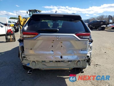 Zdjęcie 6 z 13 samochodu: 2025 TOYOTA RAV4 HYBRID XLE VIN:JTMRWRFV7SJ075790 - miniatura