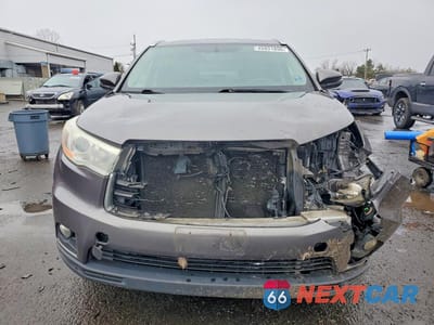 Piąte zdjęcie samochodu w środku: 2014 TOYOTA HIGHLANDER XLE VIN:5TDJKRFH9ES060766 - miniatura