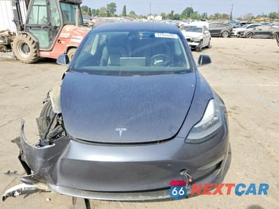 Piąte zdjęcie samochodu w środku: 2020 TESLA MODEL 3 VIN:5YJ3E1EB2LF589900 - miniatura