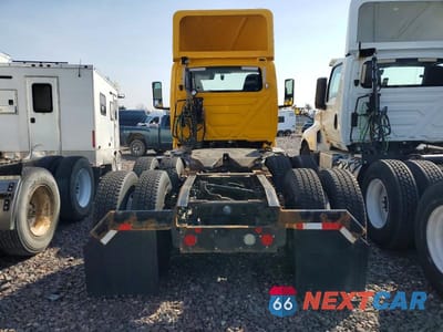 Zdjęcie 6 z 10 samochodu: 2019 INTERNATIONAL LT625 SEMI TRUCK VIN:3HSDZTZR8KN729018 - miniatura