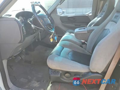 Zdjęcie 7 z 12 samochodu: 2002 FORD F150 SVT LIGHTNING VIN:2FTZF07332CA86454 - miniatura