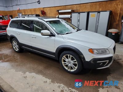 Czwarte zdjęcie samochodu z boku: 2016 VOLVO XC70 T5 PREMIER VIN:YV4612NK9G1246141 - miniatura
