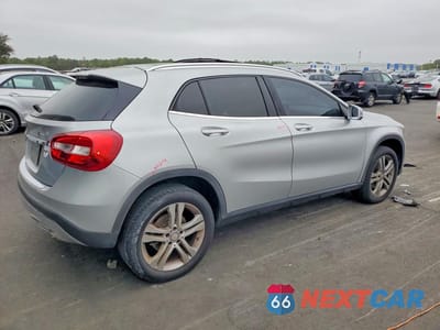 Trzecie zdjęcie samochodu z tyłu: 2017 MERCEDES-BENZ GLA 250 4MATIC VIN:WDCTG4GB1HJ338420 - miniatura