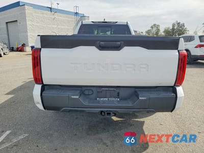 Zdjęcie 6 z 11 samochodu: 2023 TOYOTA TUNDRA SR VIN:5TFKB5CD8PX001610 - miniatura