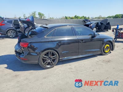 Trzecie zdjęcie samochodu z tyłu: 2017 AUDI A3 PREMIUM VIN:WAUAUGFF6H1029003 - miniatura