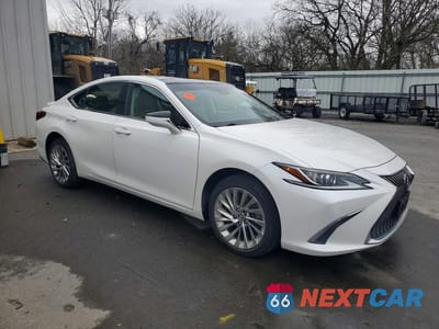 Czwarte zdjęcie samochodu z boku: 2020 LEXUS ES 350 LUXURY VIN:58AEZ1B17LU059135 - miniatura