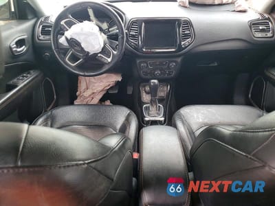 Zdjęcie 8 z 13 samochodu: 2020 JEEP COMPASS LIMITED VIN:3C4NJDCB8LT227824 - miniatura