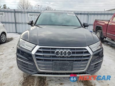 Piąte zdjęcie samochodu w środku: 2019 AUDI Q5 PREMIUM VIN:WA1ANAFY3K2036310 - miniatura