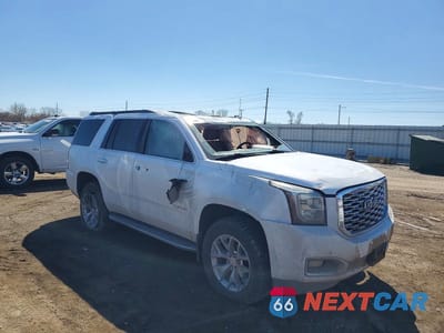Czwarte zdjęcie samochodu z boku: 2020 GMC YUKON SLT VIN:1GKS2DKC5LR155066 - miniatura