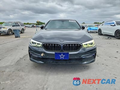 Piąte zdjęcie samochodu w środku: 2017 BMW 530 XI VIN:WBAJA7C30HG906567 - miniatura