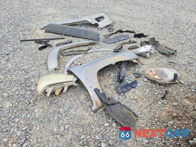 Zdjęcie 12 z 12 samochodu: 2015 TOYOTA TACOMA V6 VIN:3TMLU4EN9FM185846 - miniatura