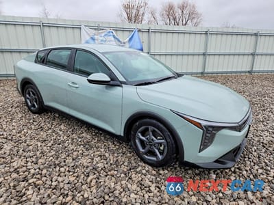 Czwarte zdjęcie samochodu z boku: 2025 KIA K4 LXS VIN:3KPFT4DE6SE099836 - miniatura