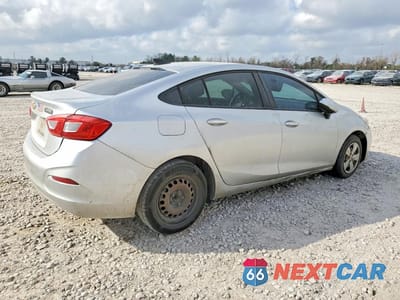 Trzecie zdjęcie samochodu z tyłu: 2018 CHEVROLET CRUZE LS VIN:1G1BC5SM3J7115786 - miniatura