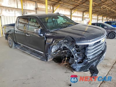 Czwarte zdjęcie samochodu z boku: 2025 CHEVROLET SILVERADO K1500 HIGH COUNTRY VIN:1GCUKJED8SZ293223 - miniatura