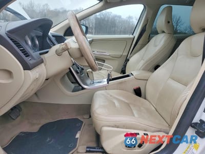 Zdjęcie 7 z 13 samochodu: 2012 VOLVO XC60 3.2 VIN:YV4940DZ4C2294903 - miniatura